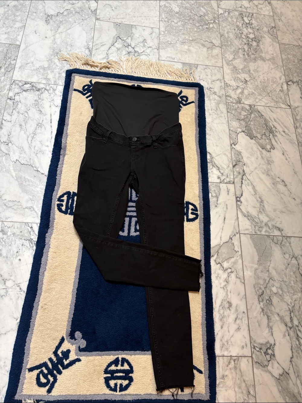 Abercrombie & Fitch Black Maternity Skinny Jeans